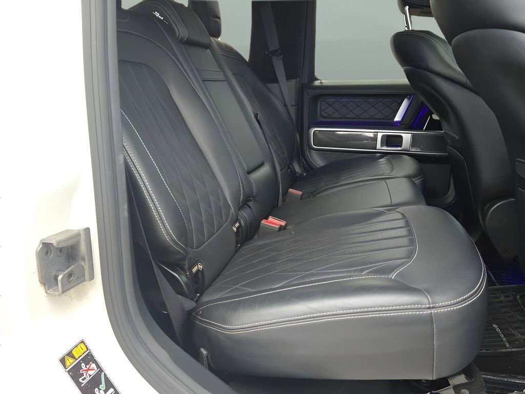 Used 2020 White Mercedes-Benz 4MATIC® image 13