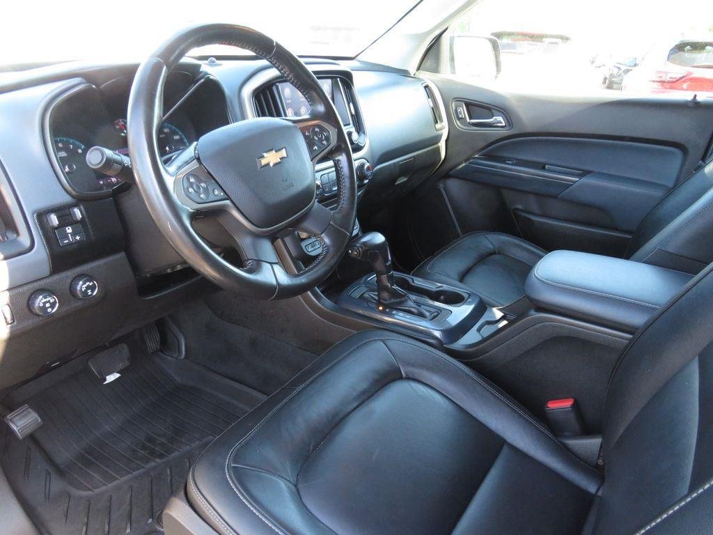 Used 2021 Steel Metallic Chevrolet Z71 image 21