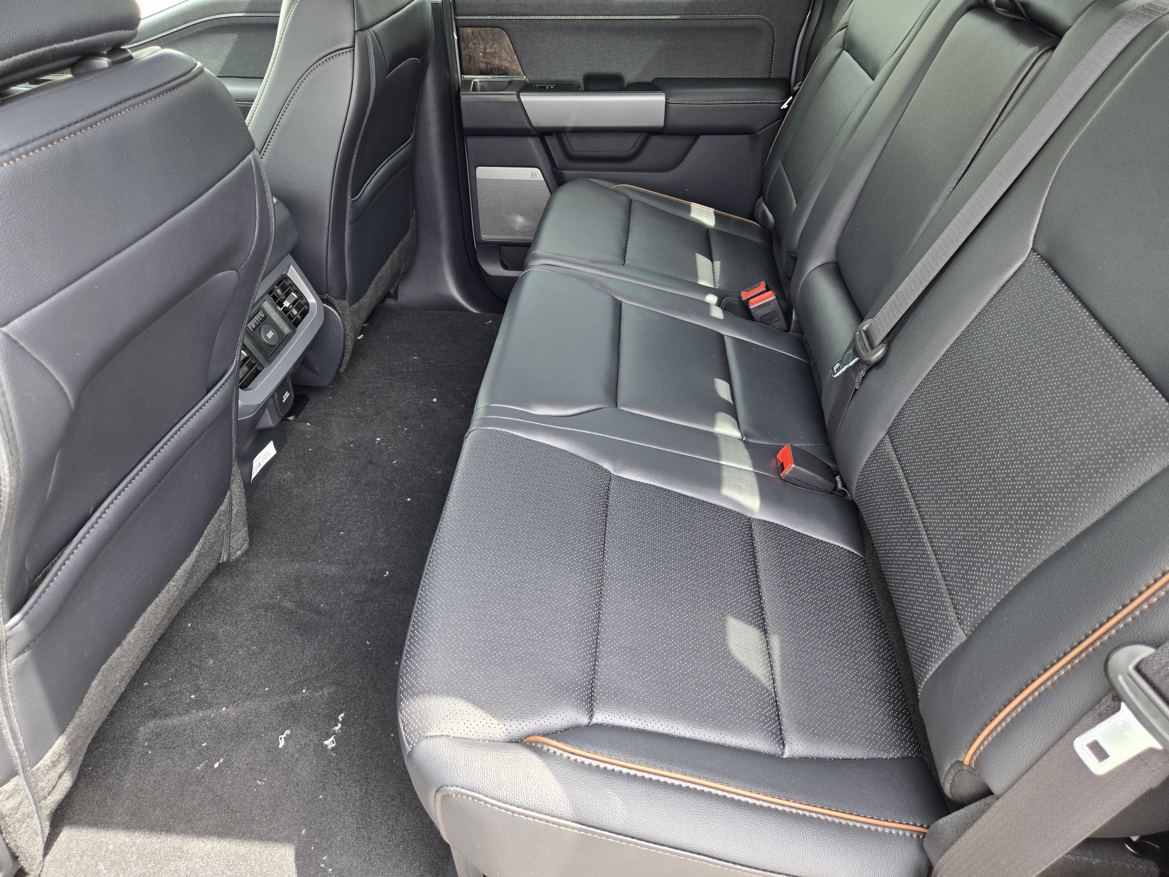 New 2026 Glacier Gray Ford F-250 Lariat image 19