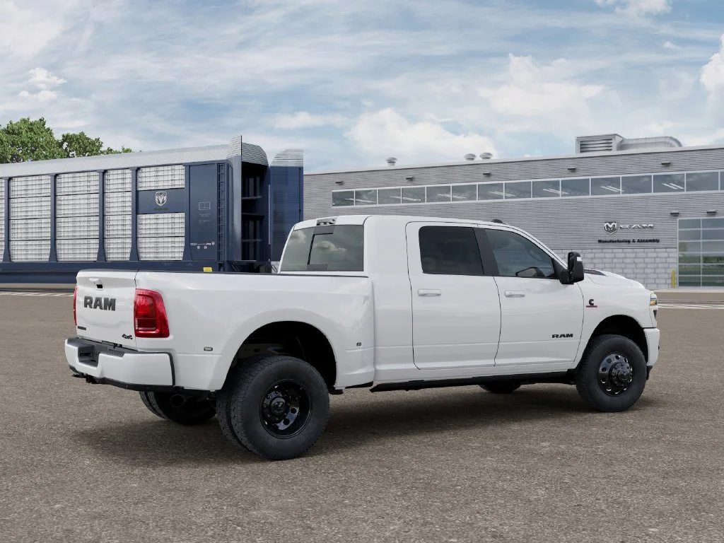 New 2027 Bright White Clear-Coat Exterior Paint RAM Laramie image 4