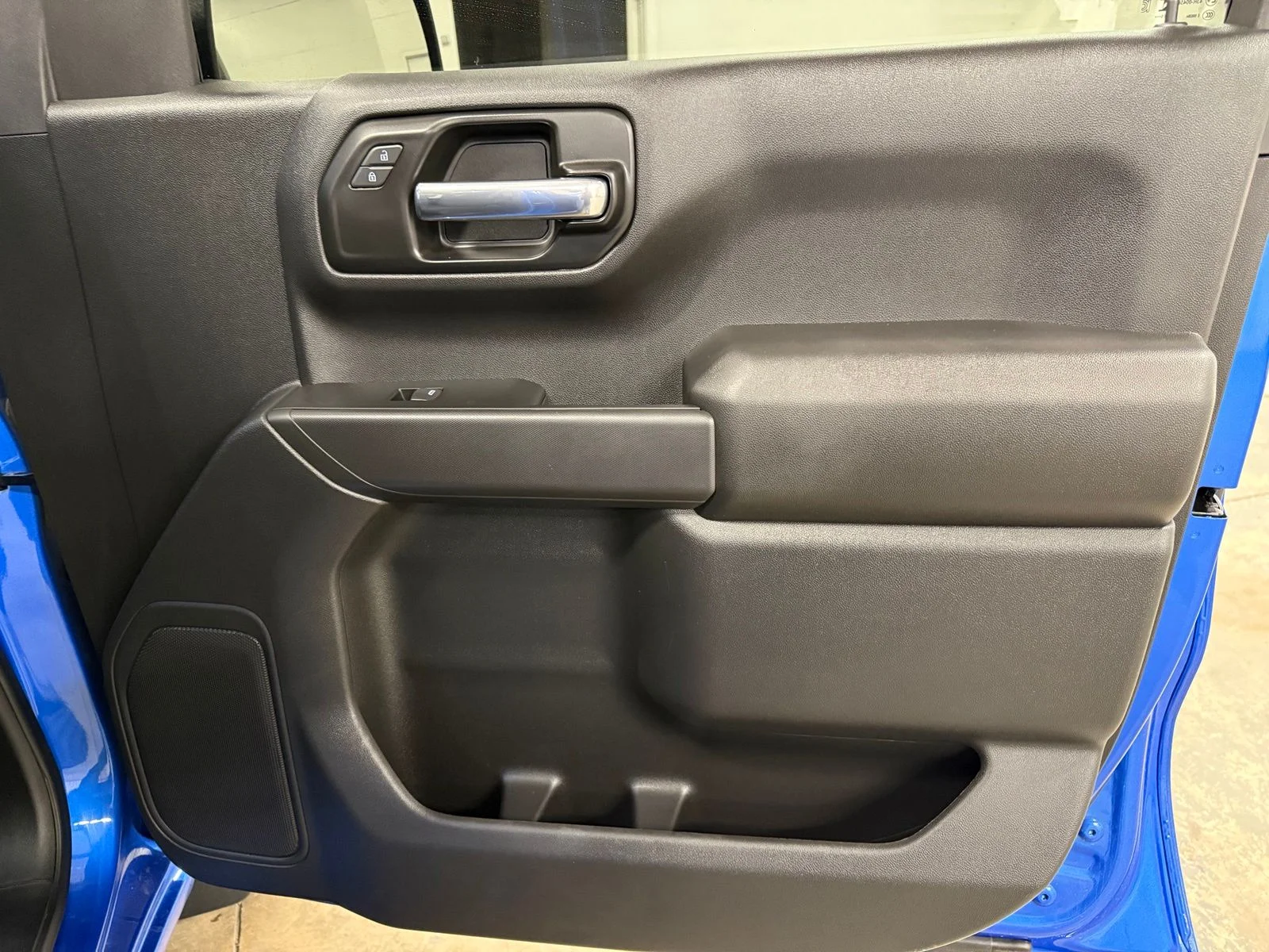 Used 2026 Blue Chevrolet Custom image 23