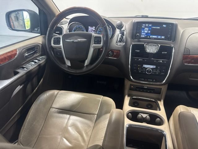 Used 2015 Beige Chrysler Limited image 20