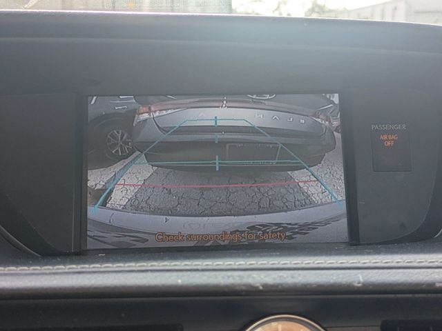 Used 2014  Lexus 350 image 21