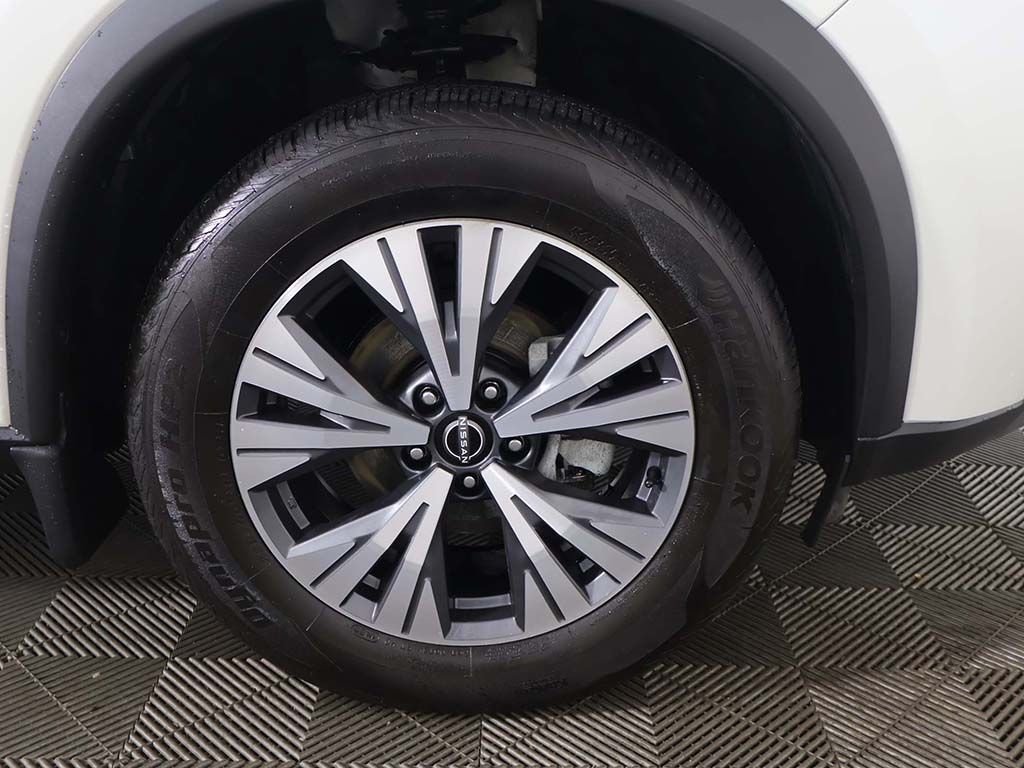 Used 2023 White Nissan SV image 24
