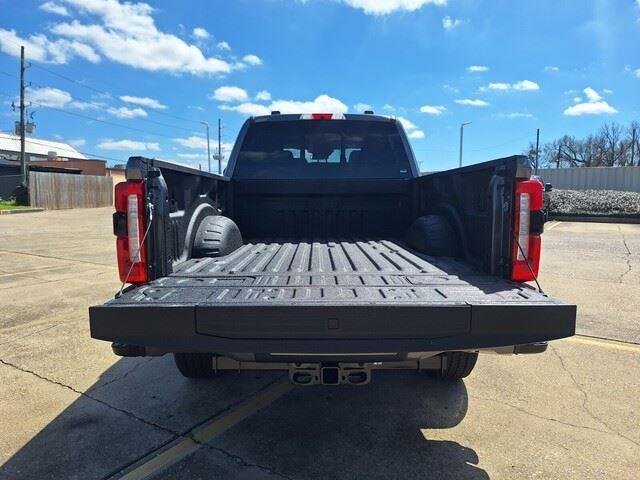 New 2026 Carbonized Gray Metallic Ford F-250® XLT image 27