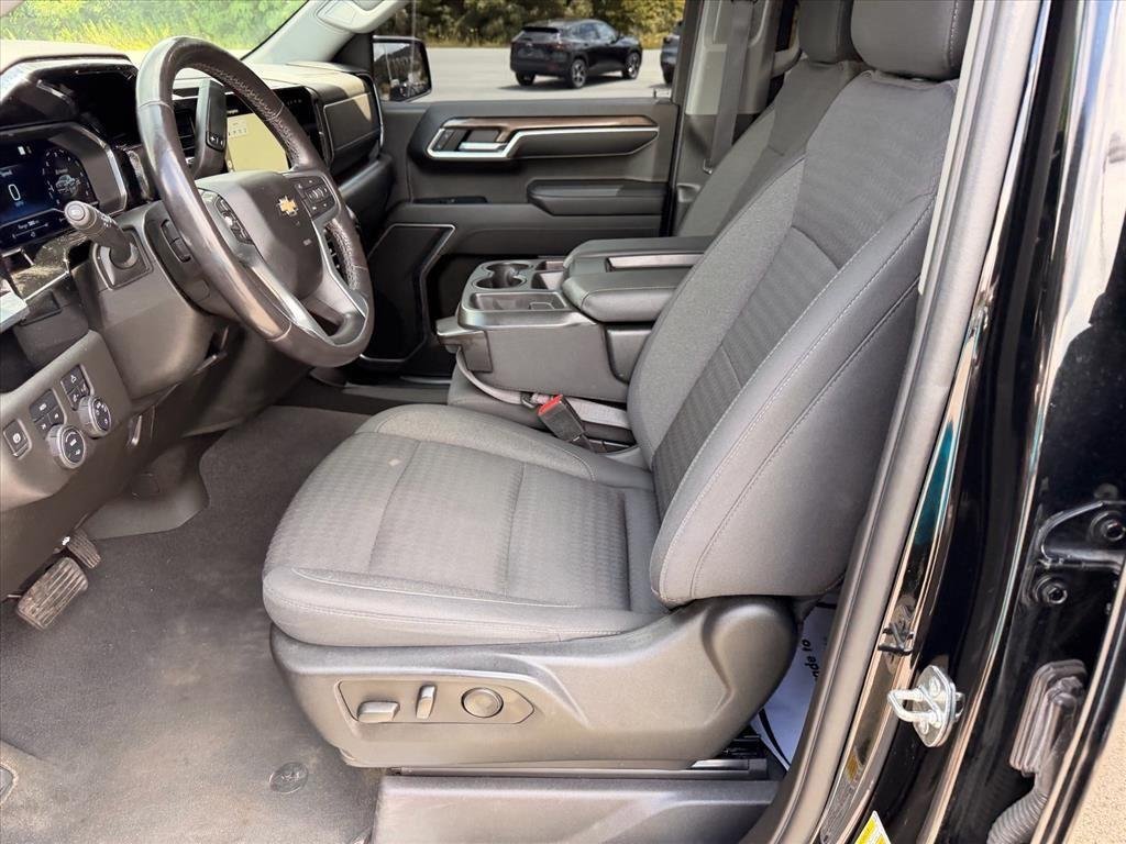 Used 2022 Black Chevrolet LT image 11