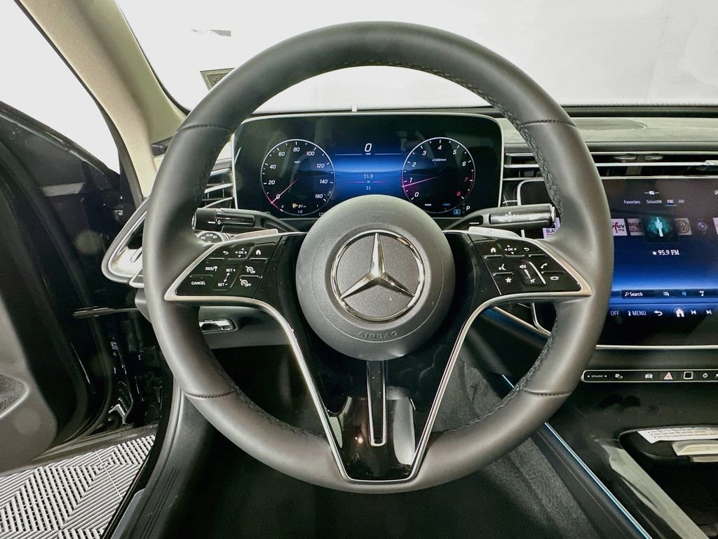 New 2026 Obsidian Black Metallic Mercedes-Benz E 450 image 10