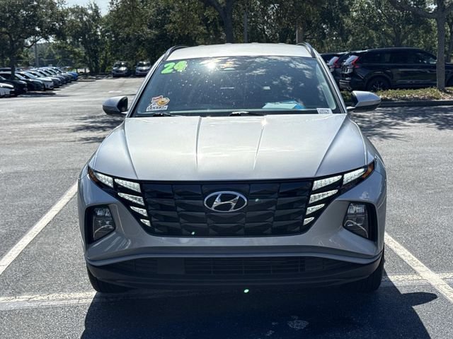 Used 2024 Silver Hyundai SEL image 9