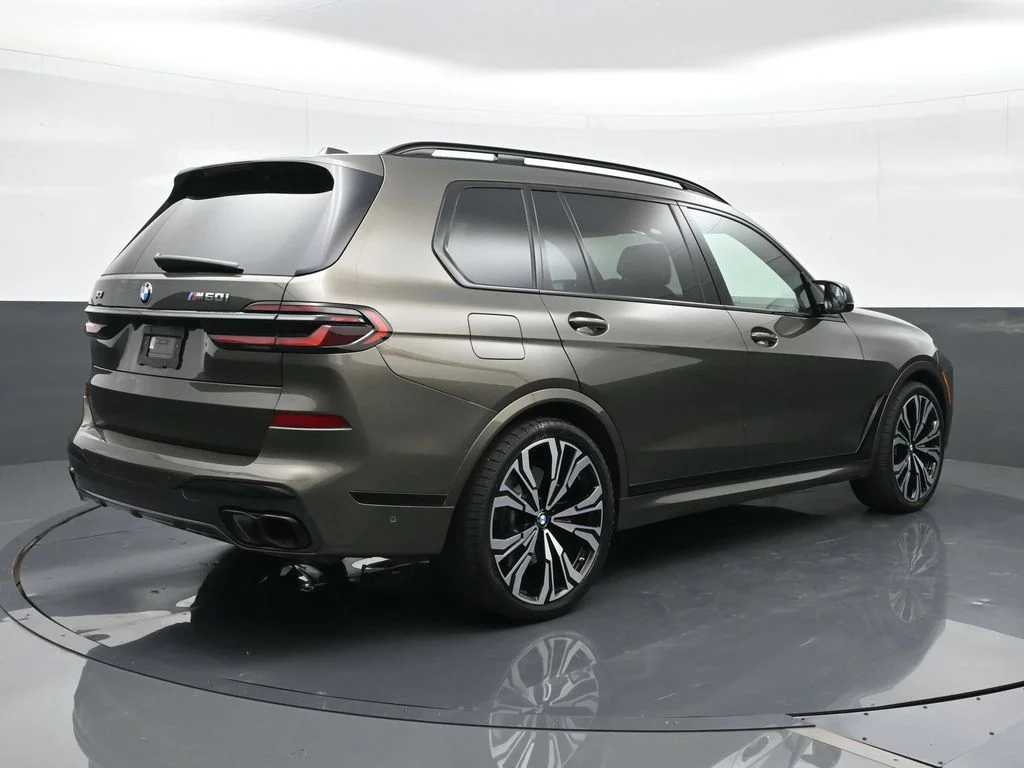 2025 BMW X7 M60i - Photo 14
