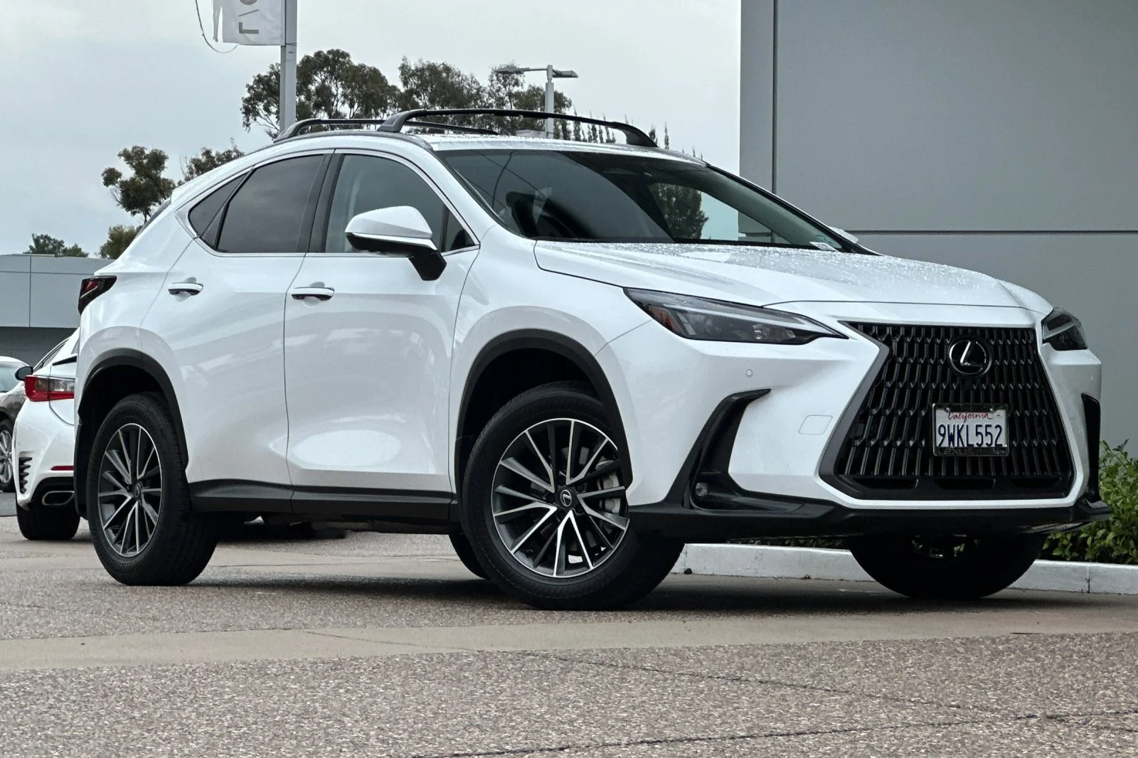Certified Used 2026 Ultra White Lexus 350h Premium image 2