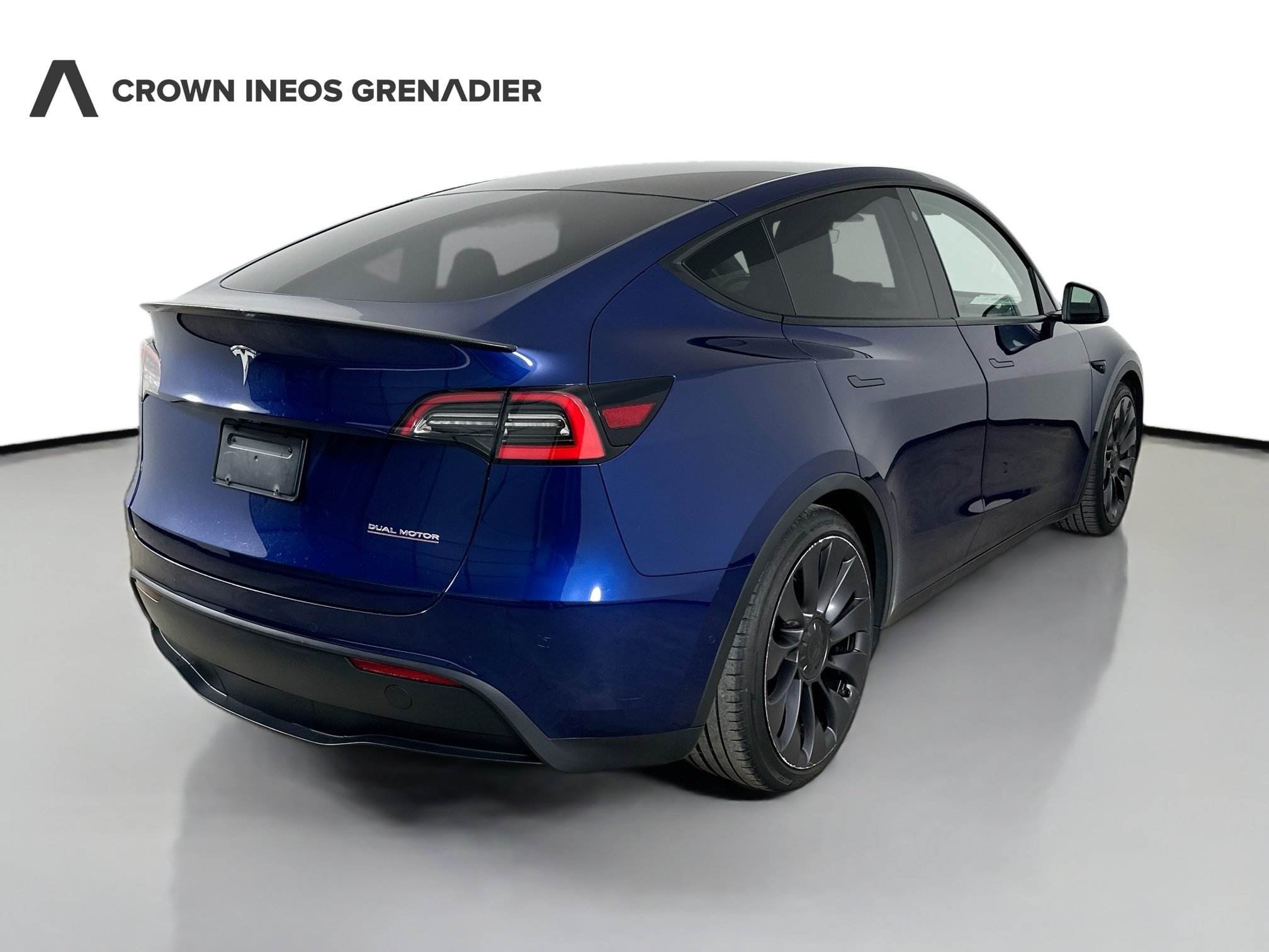 Used 2021  Tesla Performance image 5
