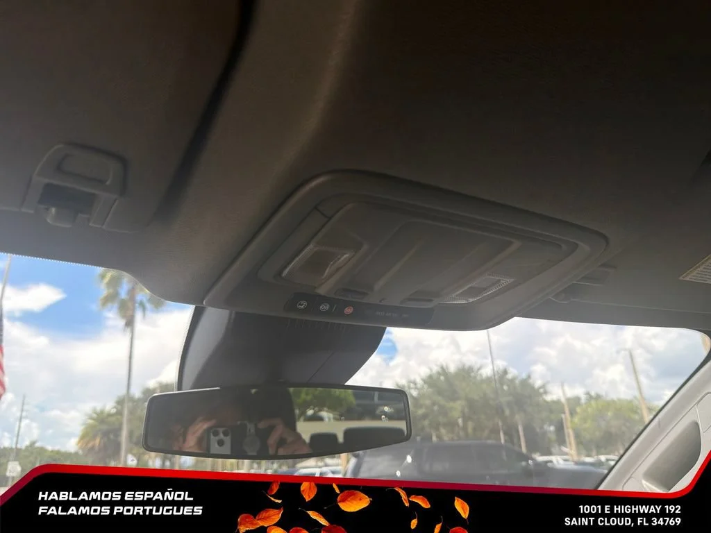 Used 2023 BLACK Chevrolet Custom image 23