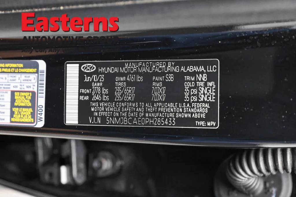 Used 2023 Black Hyundai SEL image 35