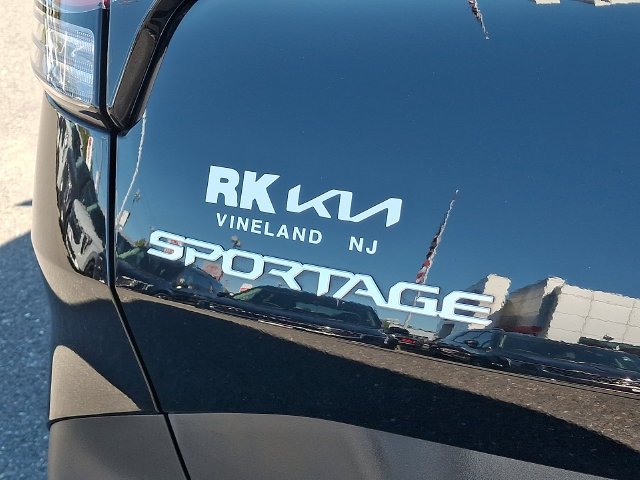 Used 2023 Black Kia X-Line image 34