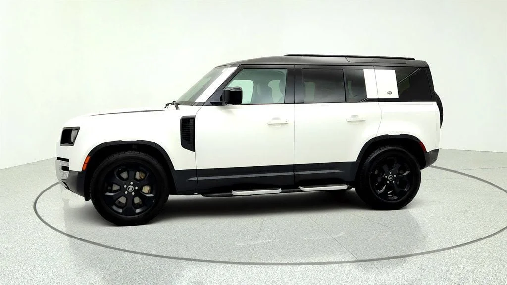 Used 2020 Fuji White Land Rover 110 SE AWD w/ Black Pack, Fixed Side Steps & 20