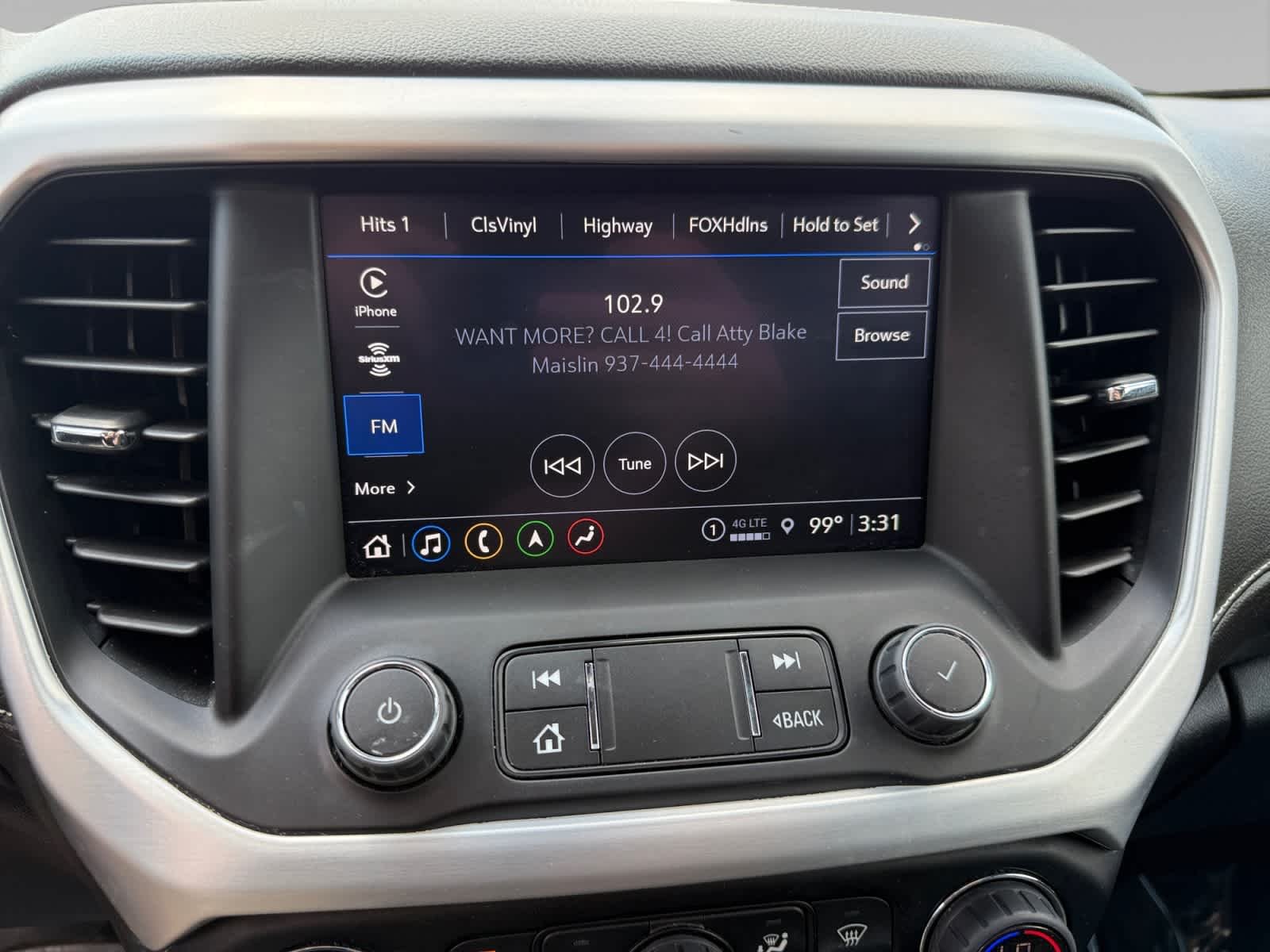 2023 GMC Acadia SLE - Photo 15