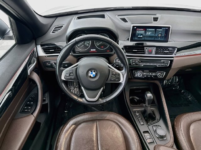Used 2018 Blue Metallic BMW xDrive28i image 21