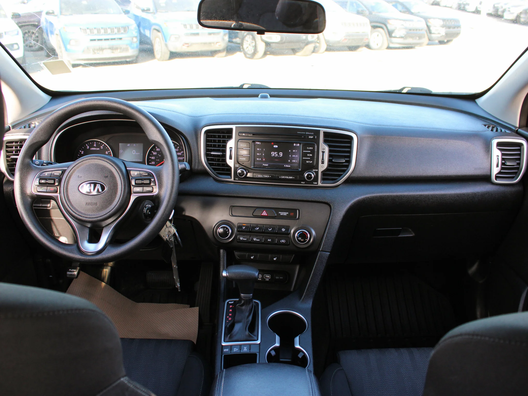 Used 2017 White Kia LX * AWD | Mechanic