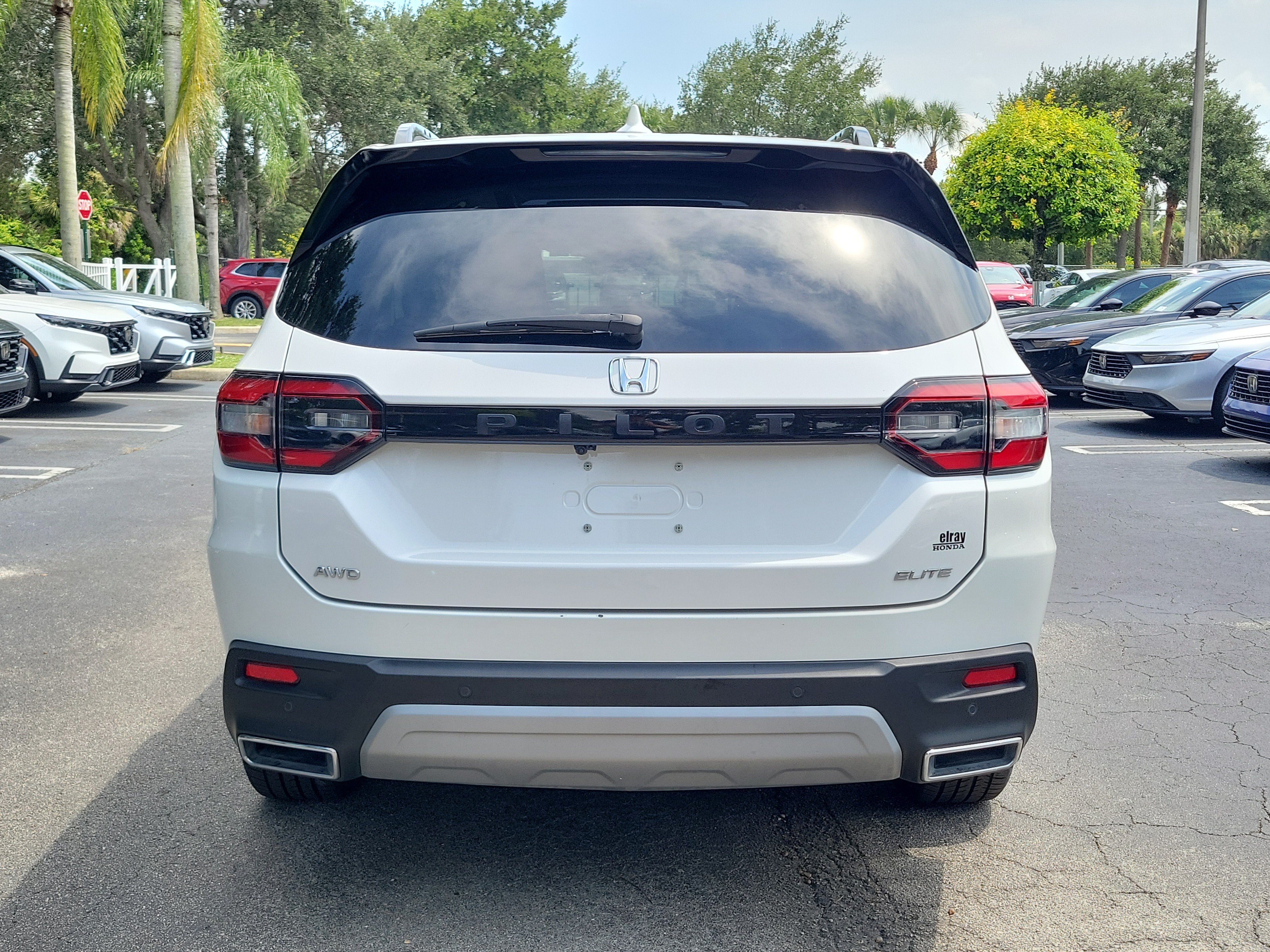 Certified Used 2025 Platinum White Pearl Honda AWD Elite image 37