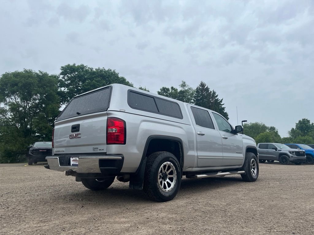 Used 2015 Quicksilver Metallic GMC SLE image 5