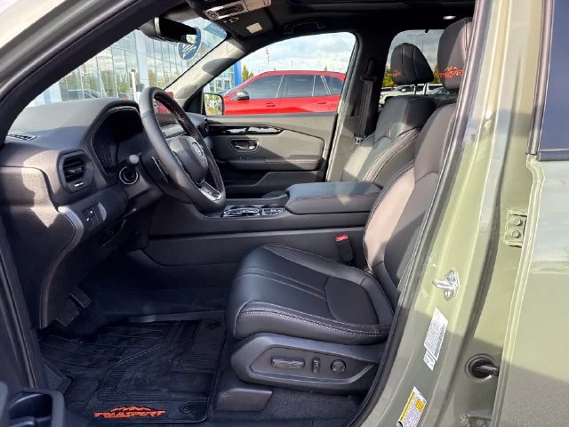 2026 Honda Pilot TrailSport - Photo 15