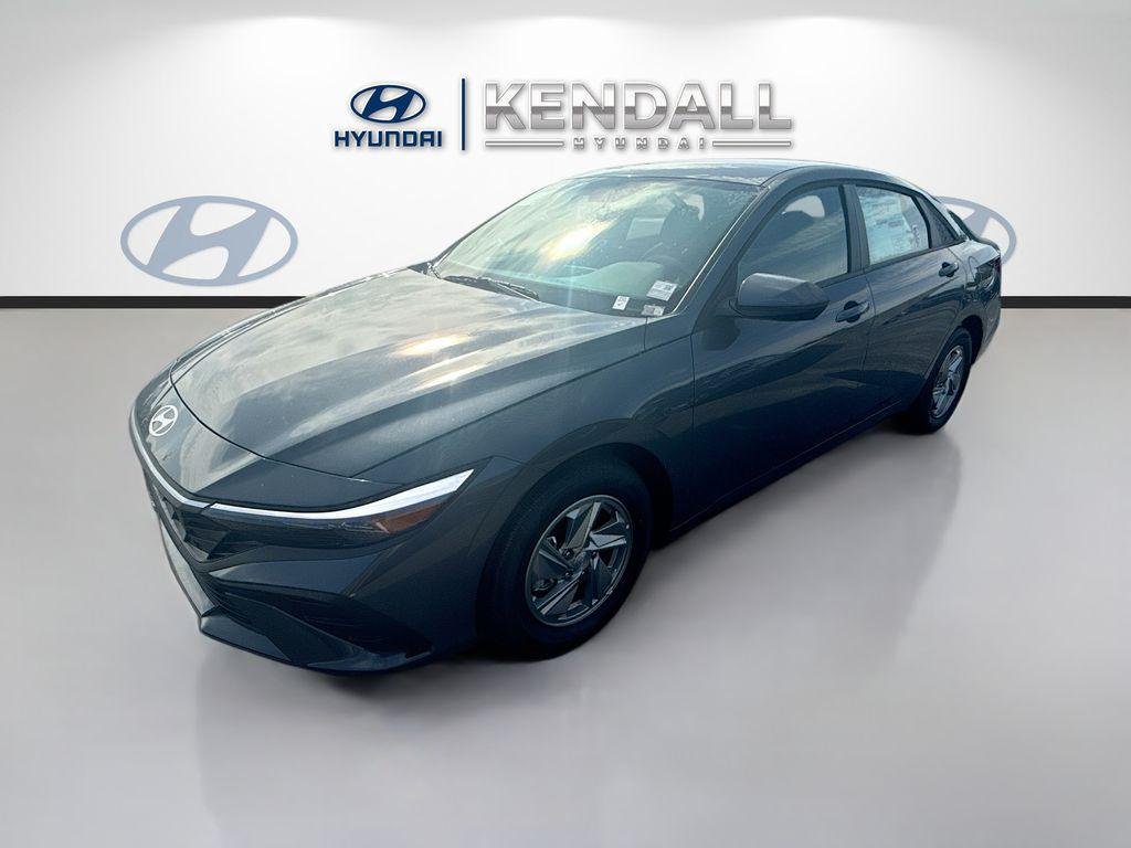 New 2026 Ecotronic Gray Hyundai SE image 3