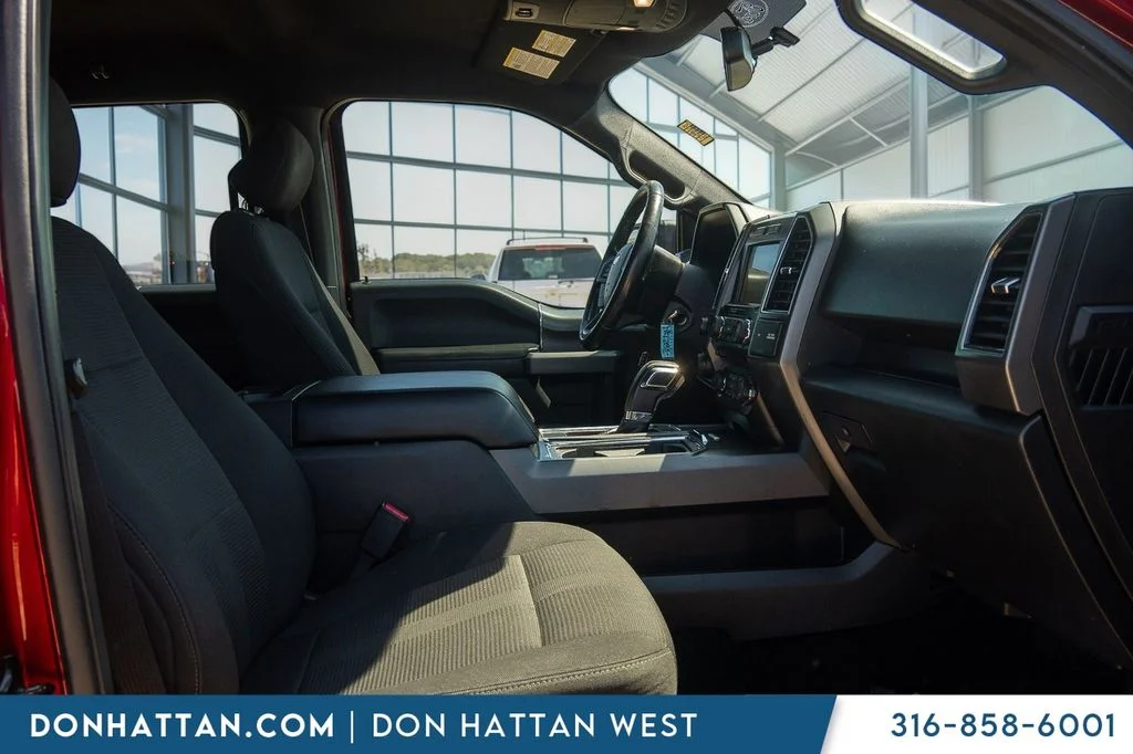 Used 2017  Ford XLT image 21