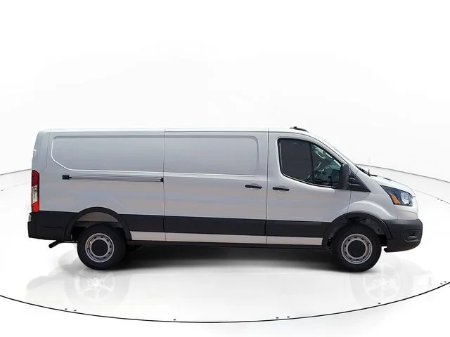 New 2026 Oxford White Ford Base image 4