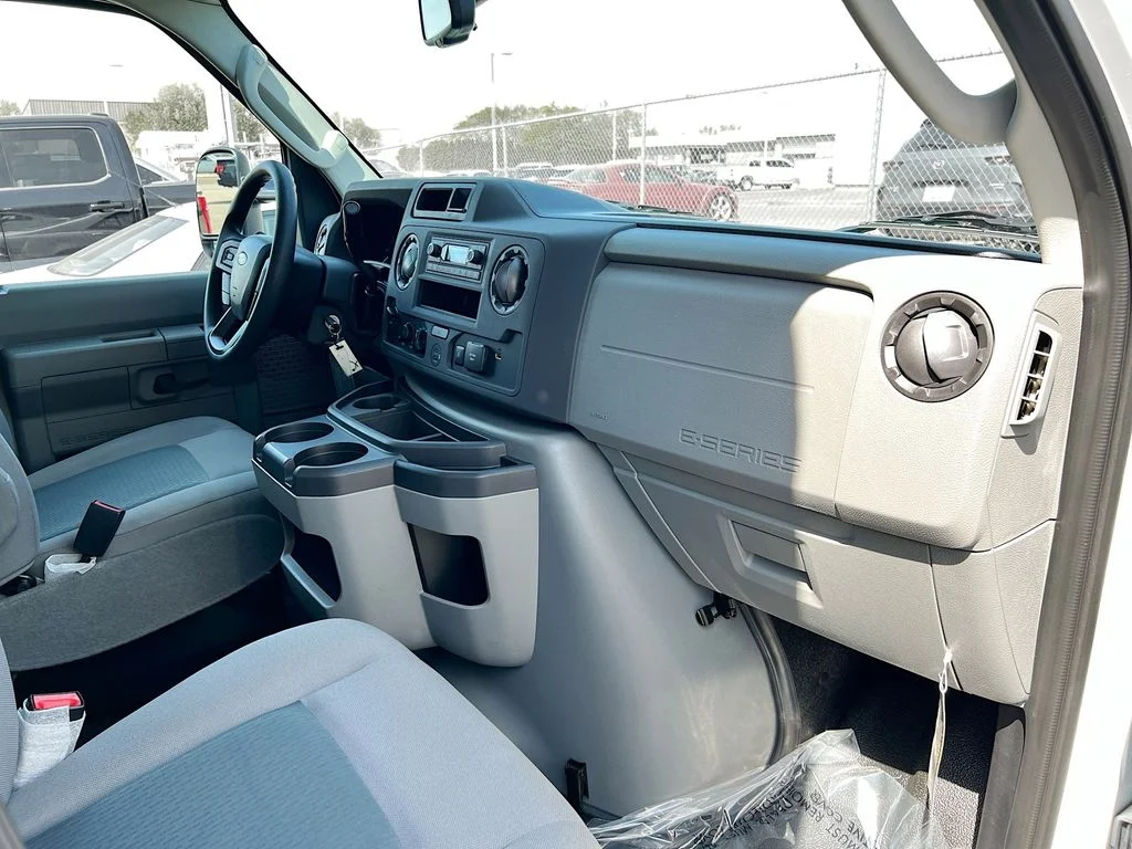 2025 Ford E-Series Cutaway Base - Photo 26