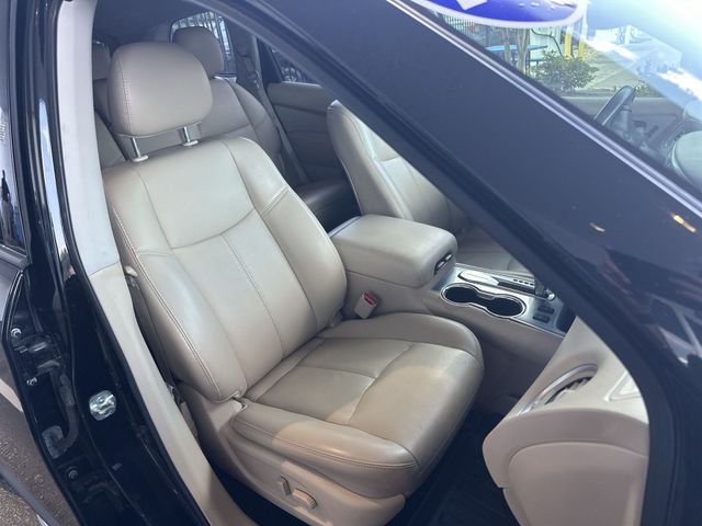 Used 2020 Black Nissan SL image 28