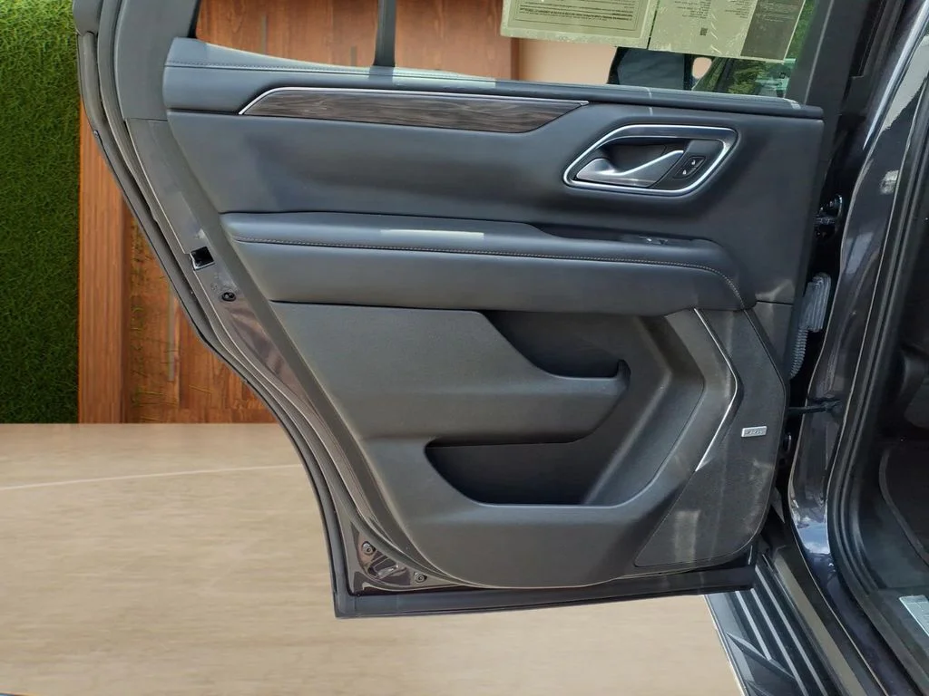 Used 2022 Gray Chevrolet LT image 31