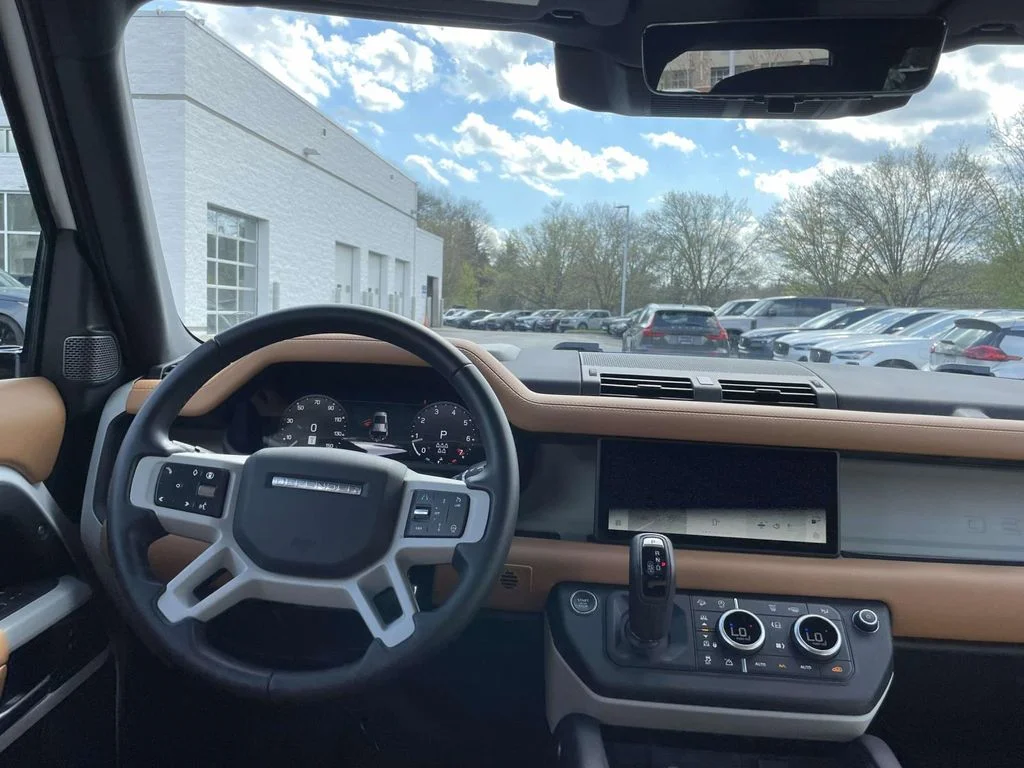 2024 Land Rover Defender X-Dynamic SE - Photo 20