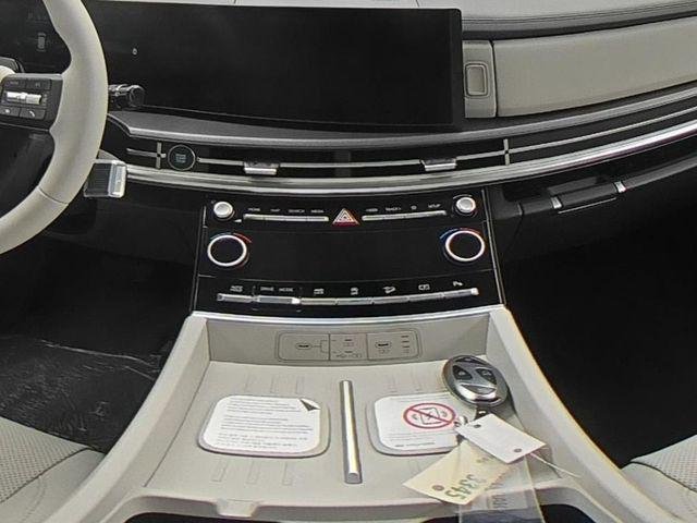 New 2027 Black Hyundai SEL AWD image 37