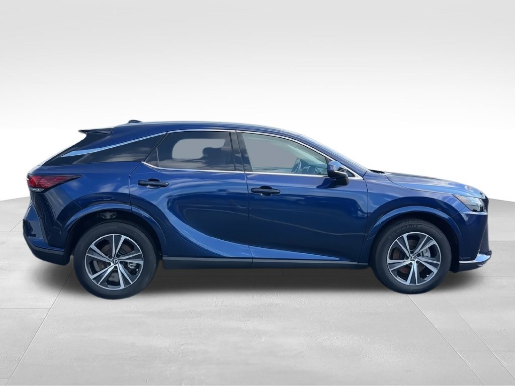 Used 2024  Lexus 350 Premium image 9
