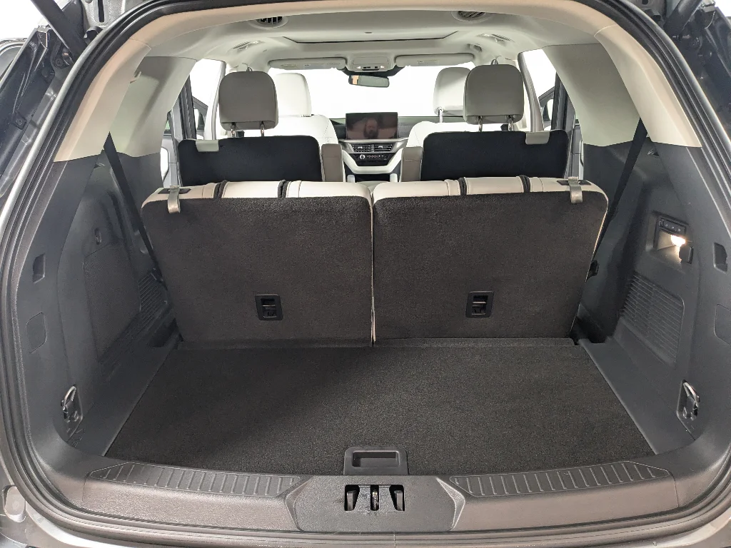 New 2026 CARBONIZED GRAY METALLIC Ford Platinum image 14