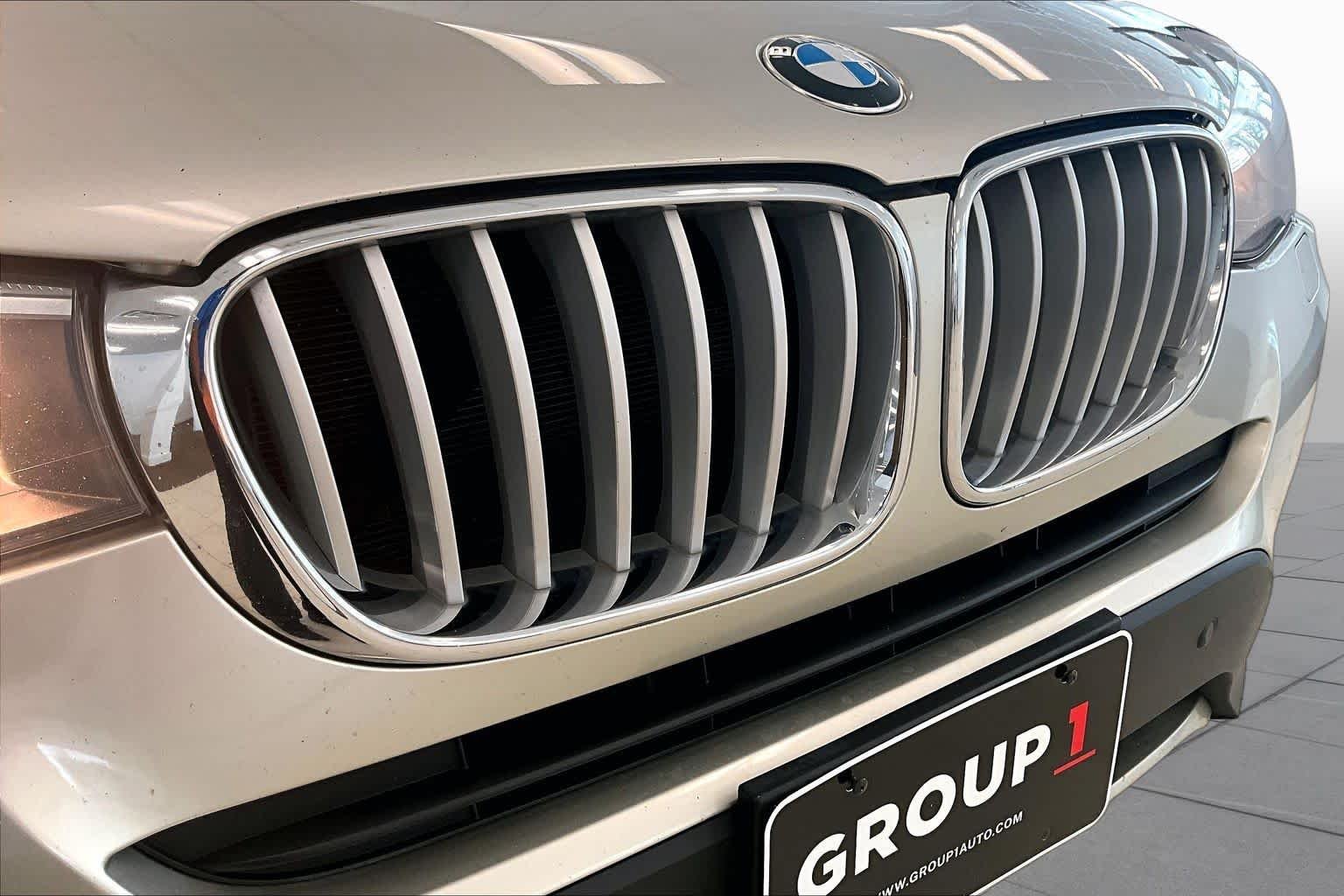 Used 2016 Mineral Silver Metallic BMW sDrive28i image 28