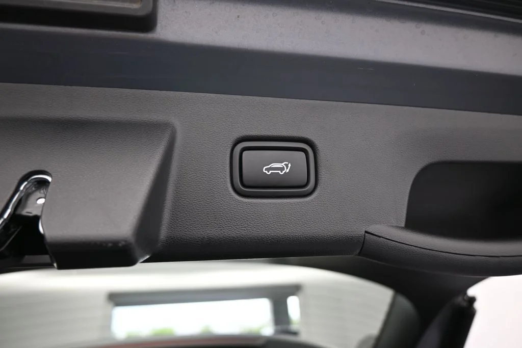 Used 2025 Ecotronic Gray Hyundai SEL Convenience image 43