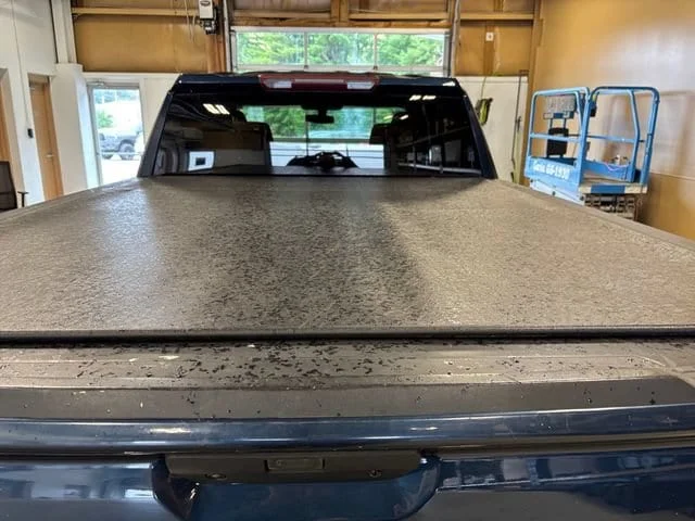 Used 2020 Pacific Blue Metallic GMC Elevation image 24