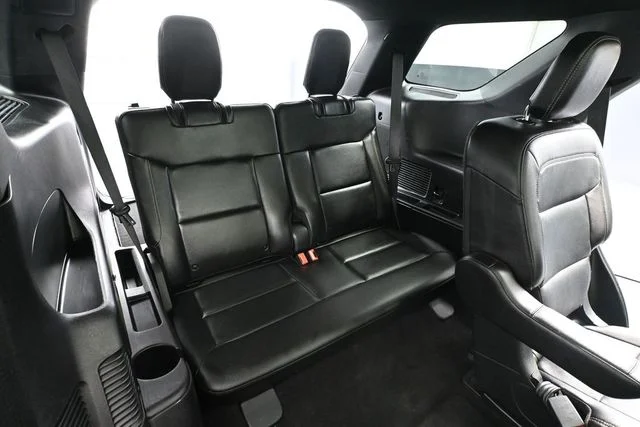 Used 2020 Black Ford Limited image 40