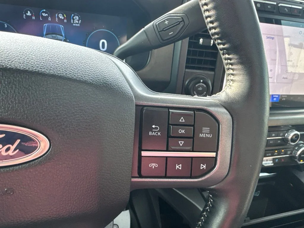 Used 2024 Silver Metallic Ford Lariat image 29