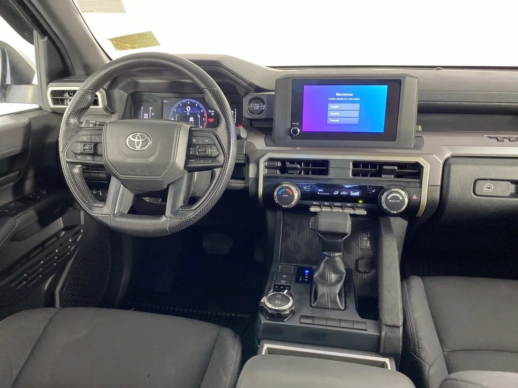Used 2025 White Toyota SR5 image 12