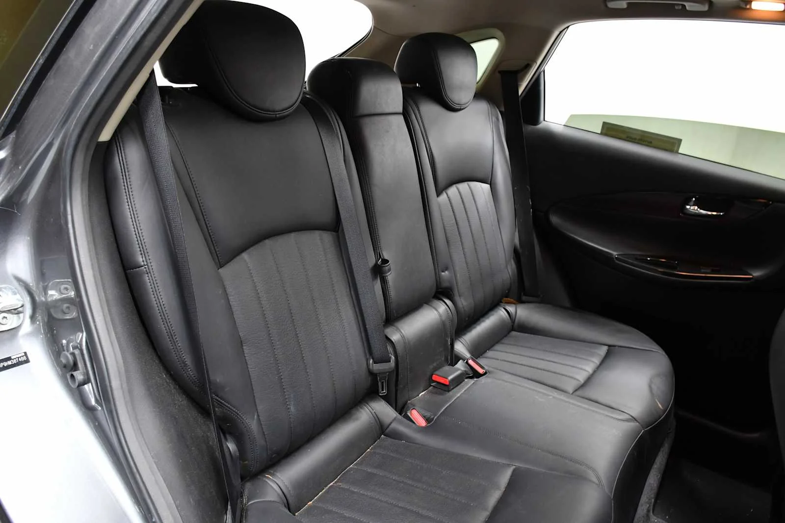 Used 2017 Graphite Shadow INFINITI  image 23