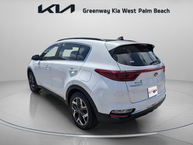 Used 2022 White Kia EX image 6