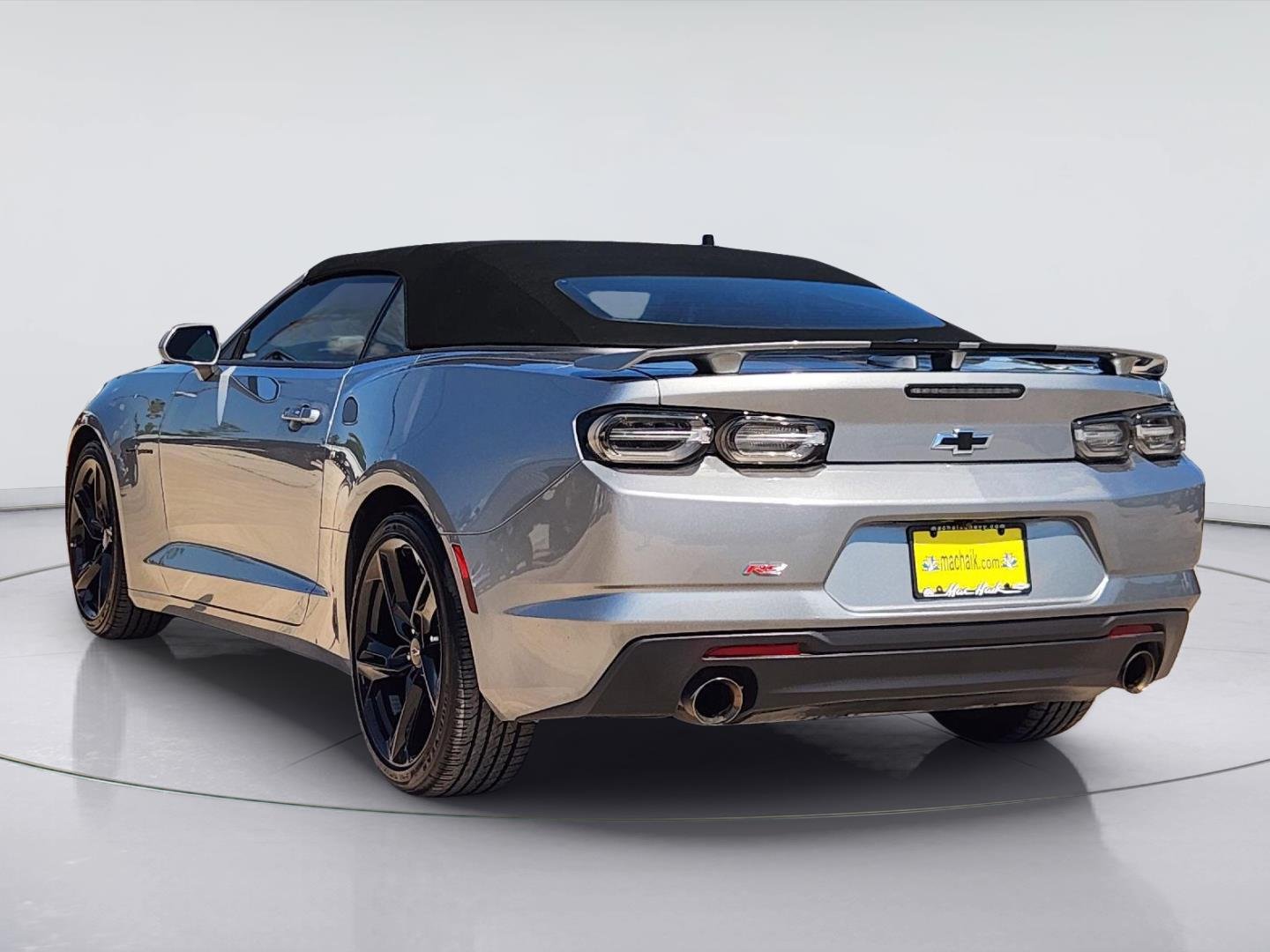 Used 2024 Sharkskin Metallic Chevrolet 2LT image 5