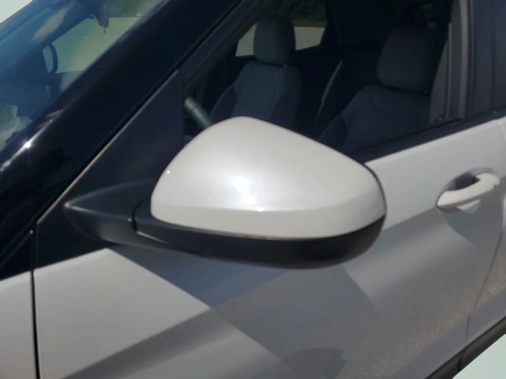 Used 2024 Iridescent Pearl Tricoat Chevrolet LT image 26