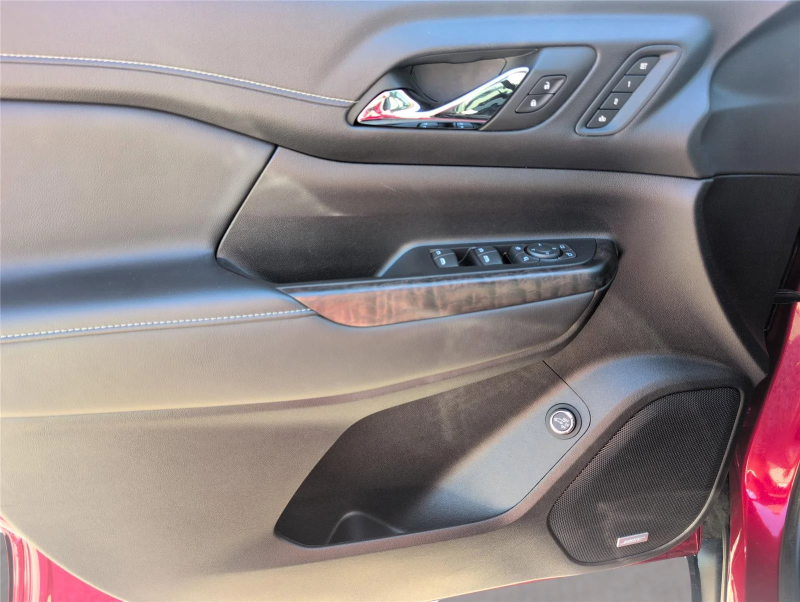 Used 2023 Volcanic Red Tintcoat GMC Denali image 14