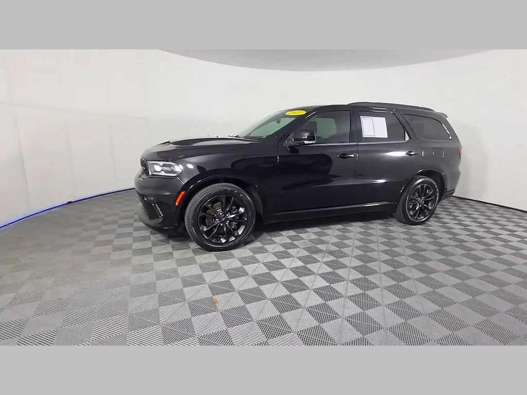 Used 2023 DB Black Clearcoat Dodge R/T Plus image 47