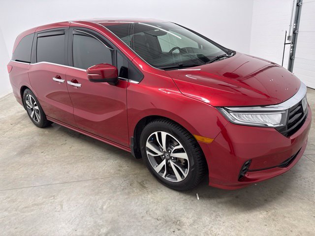 Used 2022 Radiant Red Honda Touring image 3