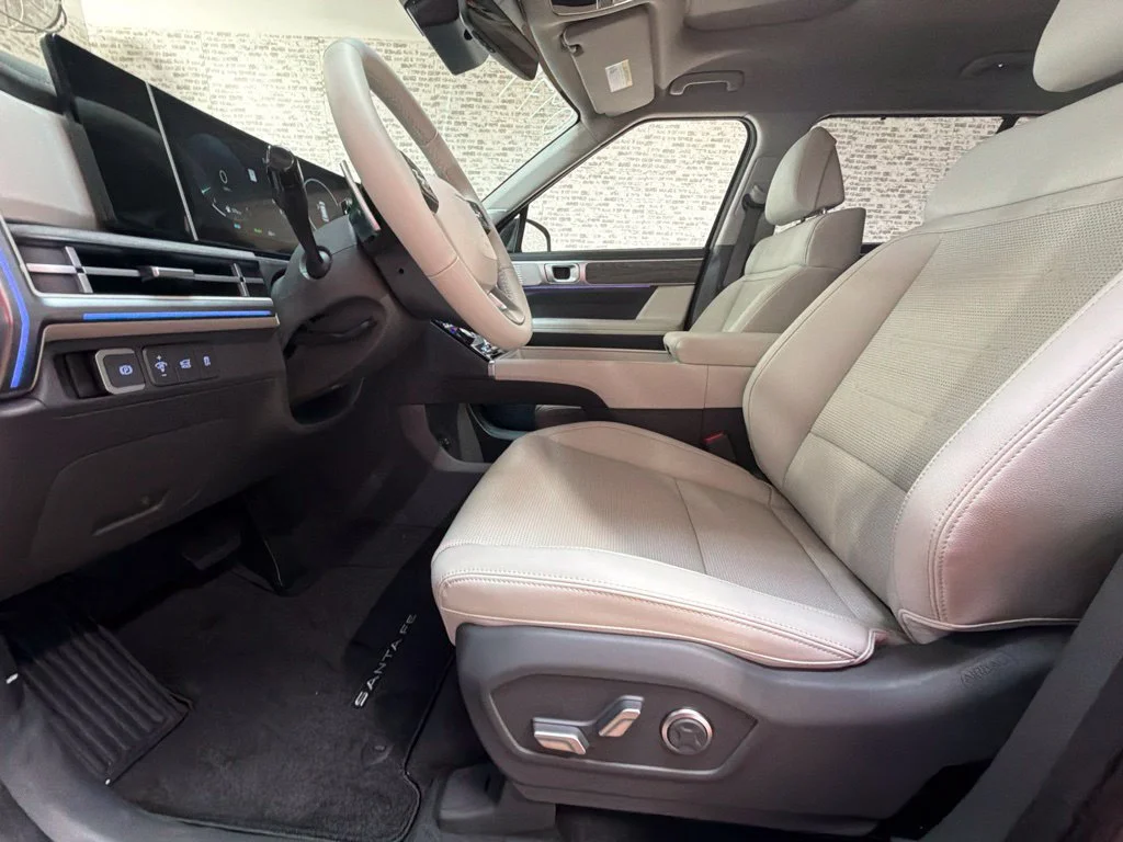 New 2027 Phantom Black Hyundai Limited image 28