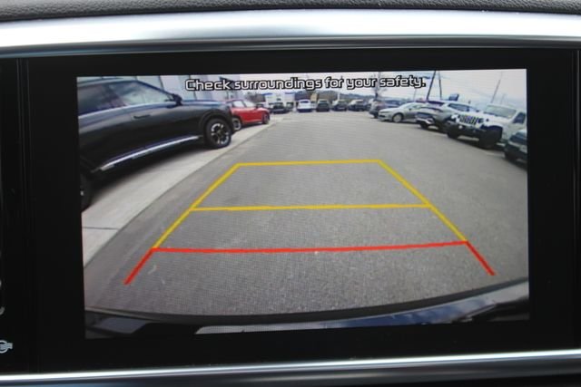 Used 2022 Red Kia EX image 6